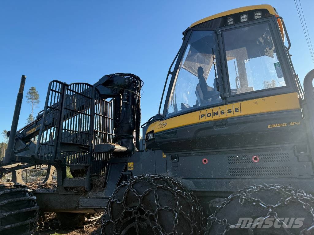 Ponsse BISON AF 8W Vyvážecí traktory