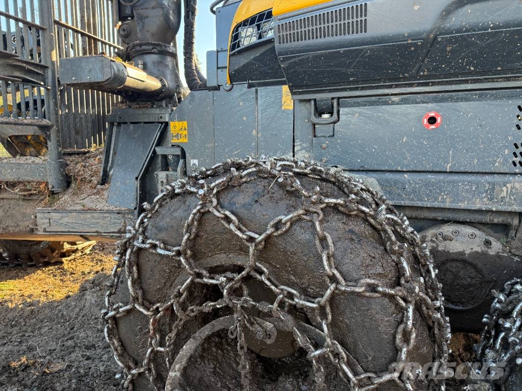 Ponsse BISON AF 8W Vyvážecí traktory