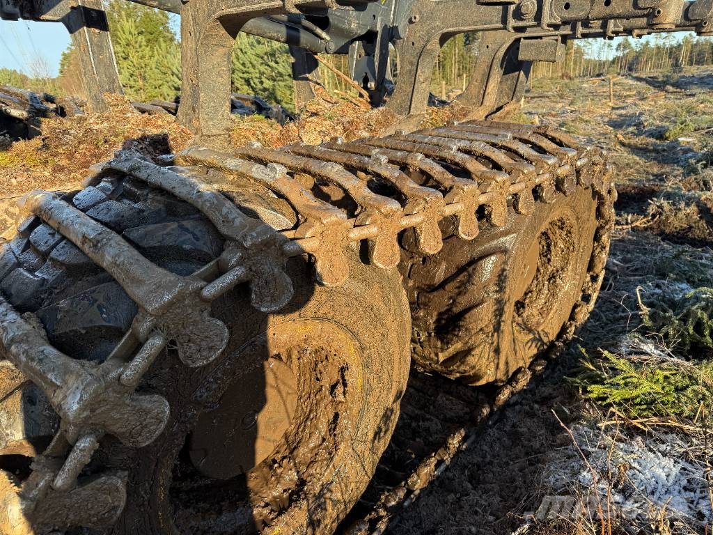 Ponsse BISON AF 8W Vyvážecí traktory