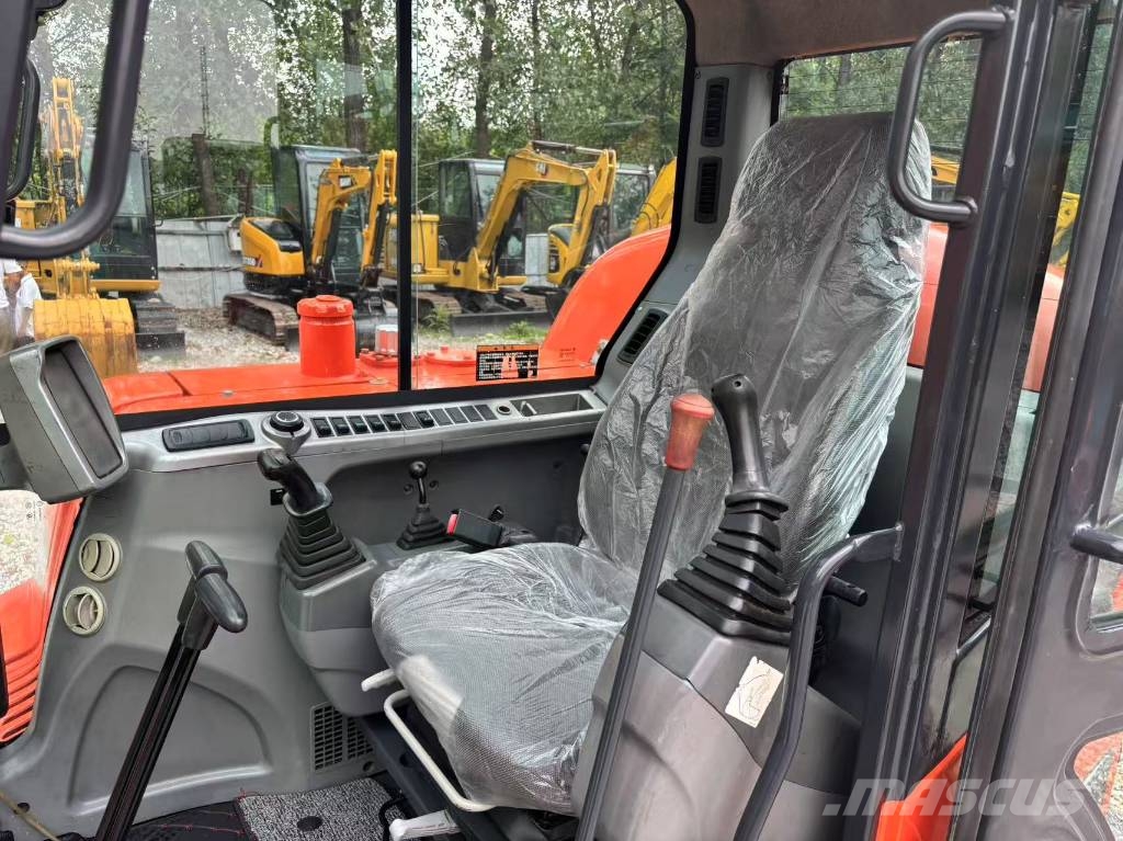 Doosan DX 60-9 C Mini bagri <7t