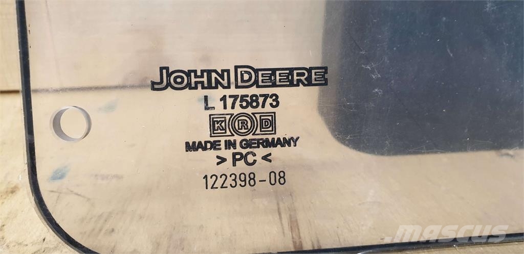 Timberjack / John Deere L175873 Cabinas e interior