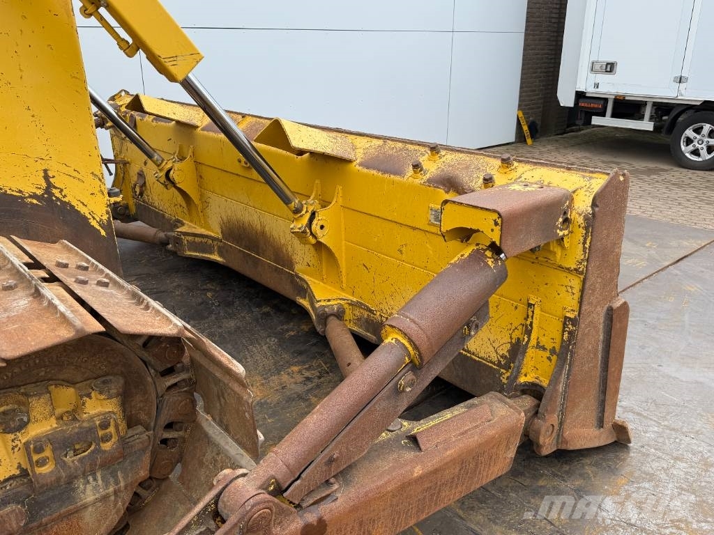Komatsu D65PXi-18 - Backup Camera / Airco / CE + EPA بلدوزرات مجنزرة