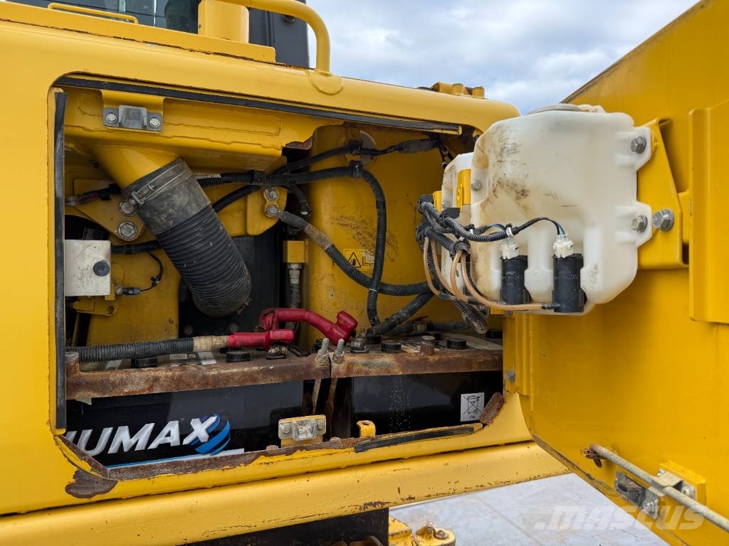 Komatsu D65PXi-18 - Backup Camera / Airco / CE + EPA بلدوزرات مجنزرة