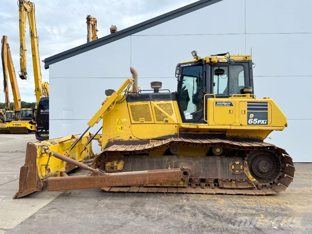 Komatsu D65PXi-18 - Backup Camera / Airco / CE + EPA بلدوزرات مجنزرة