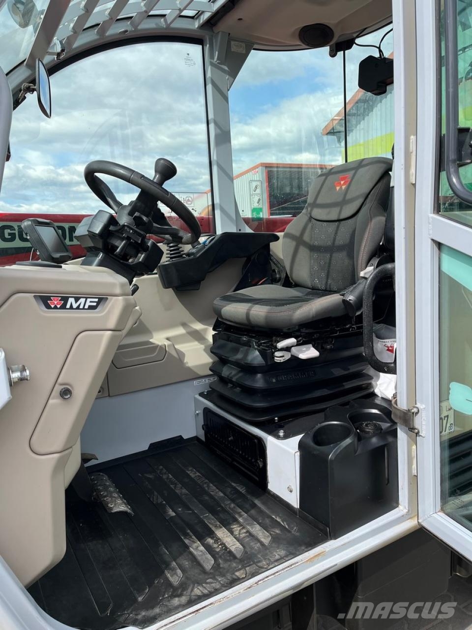 Massey Ferguson TH 8043 Redskapsbärare för lantbruk