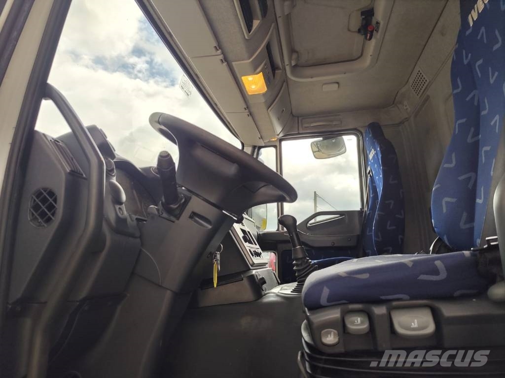 Iveco STRALIS 190S31 شاحنات الرافعات