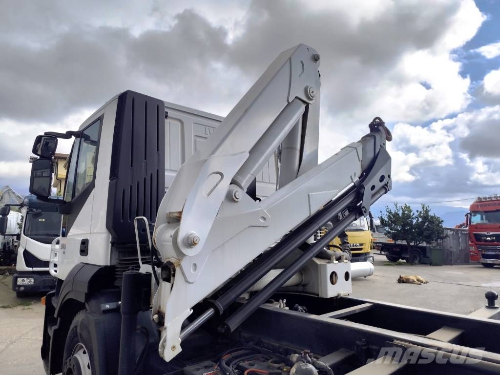 Iveco STRALIS 190S31 شاحنات الرافعات