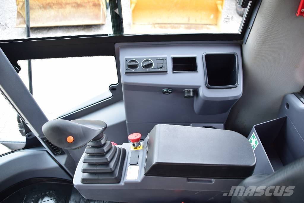 Hamm HC 130i H13i Bomag BW213 Ühe trumliga rullid