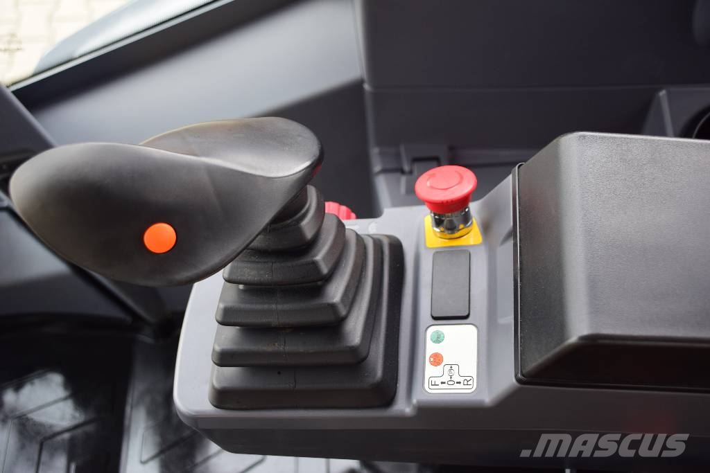Hamm HC 130i H13i Bomag BW213 Ühe trumliga rullid