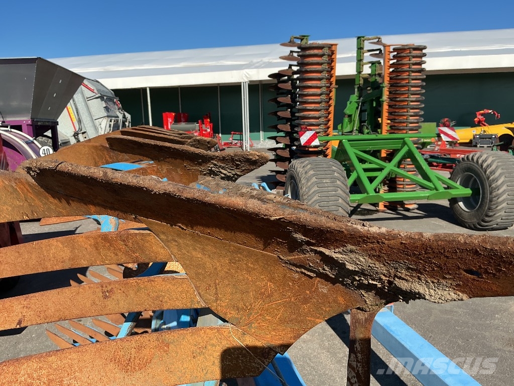Lemken Vari-Diamant 7 Dvojstranné pluhy