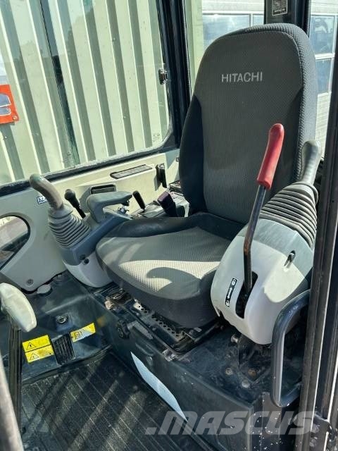 Hitachi Sumitomo ZX 29U-3 CLR Гусеничні екскаватори