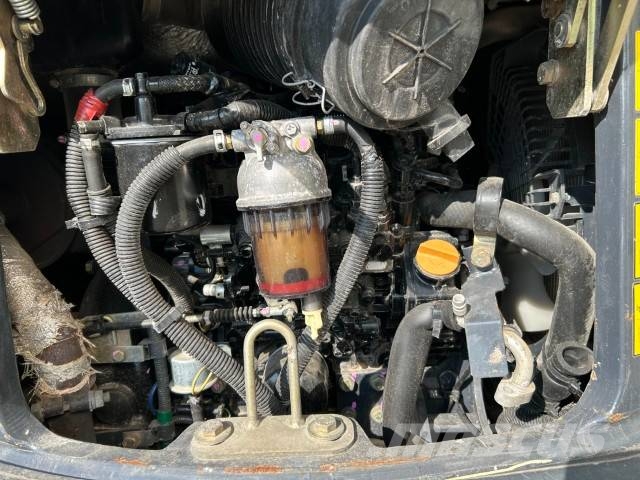 Hitachi Sumitomo ZX 29U-3 CLR Гусеничні екскаватори