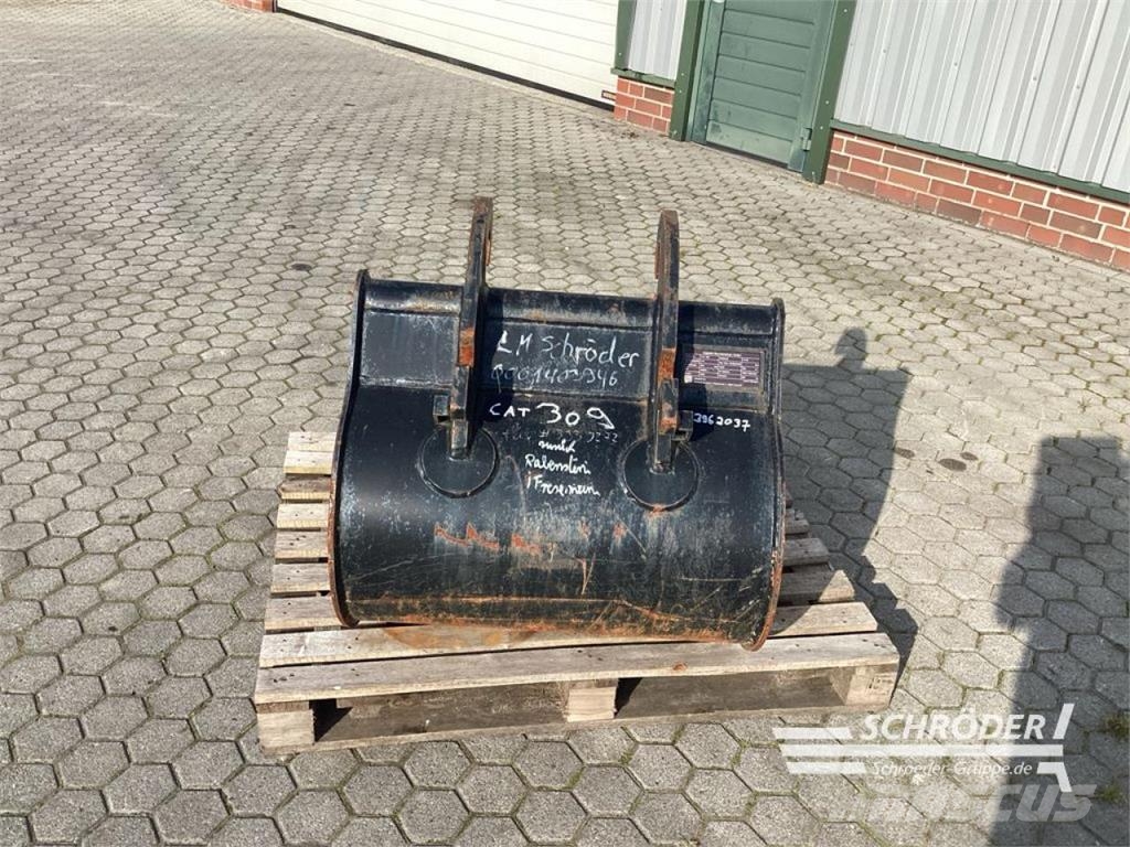 CAT TIEFLÖFFEL 800 MM Oprema za prednji utovarivač