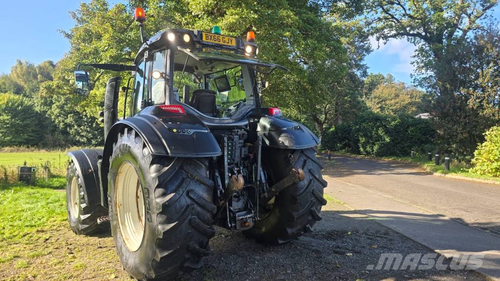 Valtra T 234 Traktori