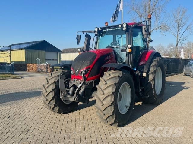 Valtra N134 Hitech Traktori