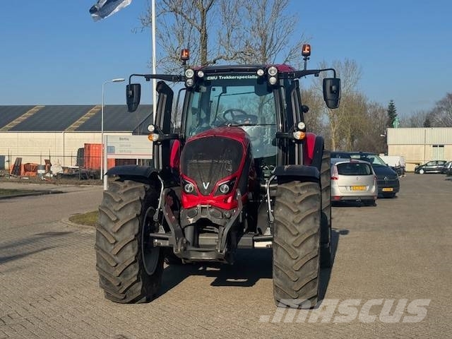 Valtra N134 Hitech Traktori