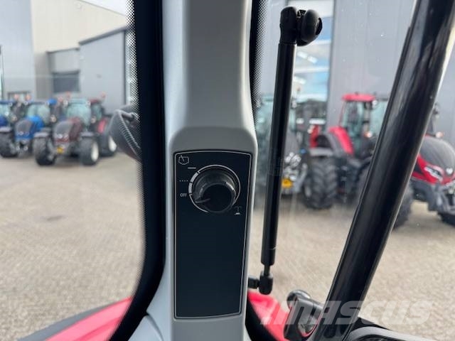 Valtra N134 Hitech Traktori