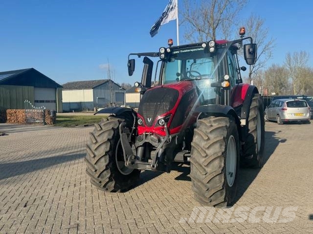 Valtra N134 Hitech Traktori