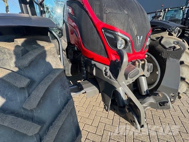 Valtra N134 Hitech Traktori