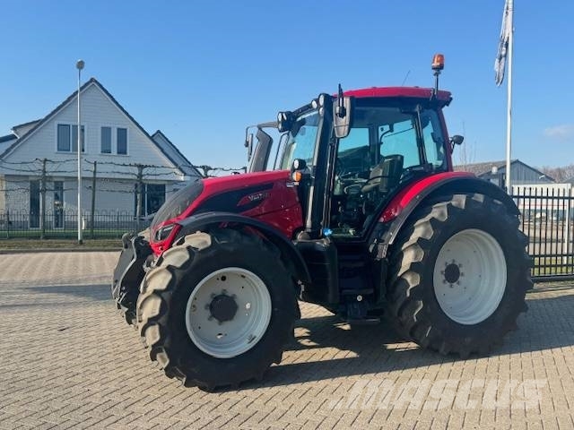Valtra N134 Hitech Traktori