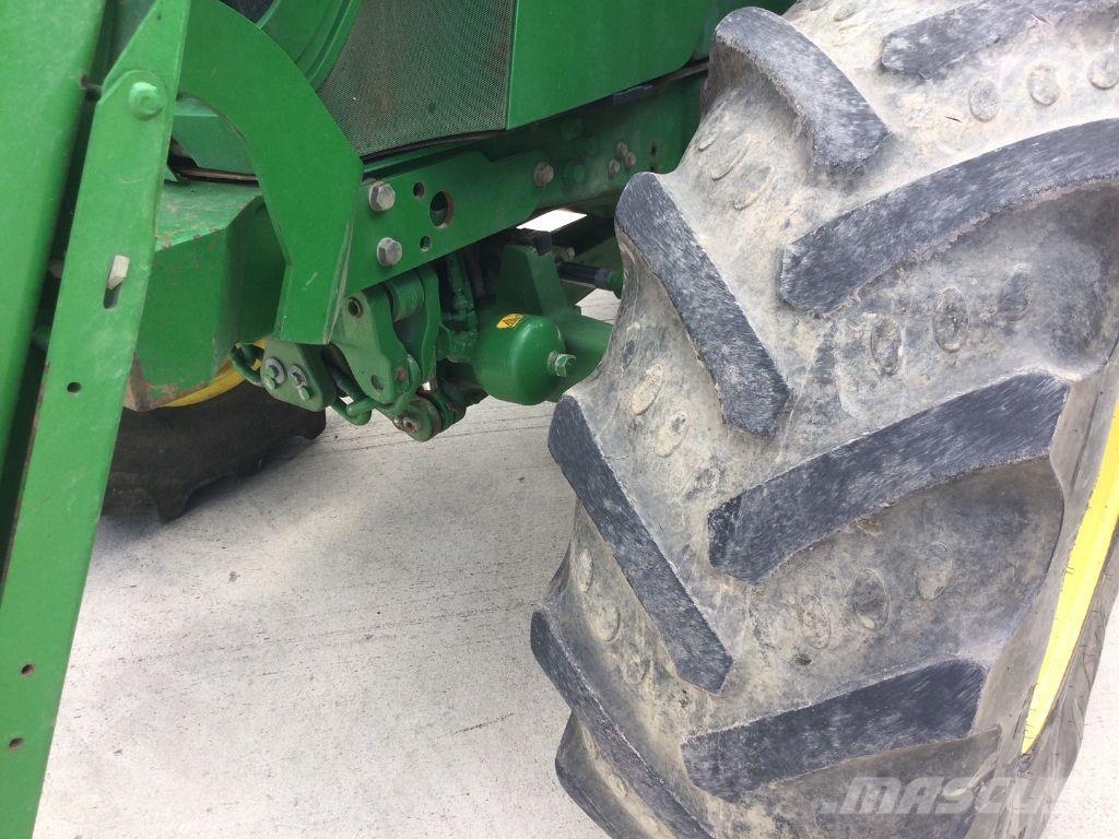 John Deere 6115M Traktori