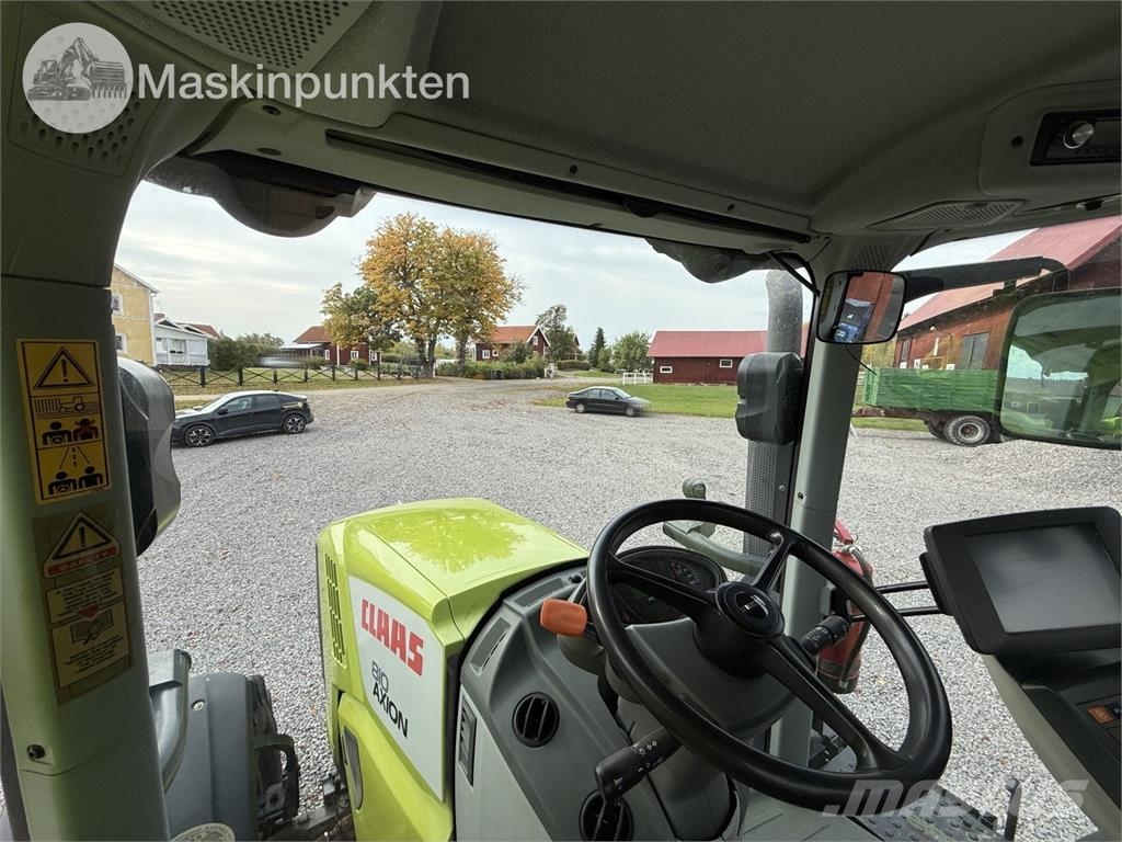 CLAAS Axion 810 Traktorit