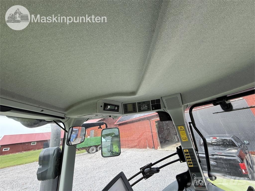 CLAAS Axion 810 Traktorit
