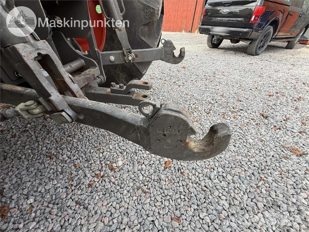 CLAAS Axion 810 Traktorit