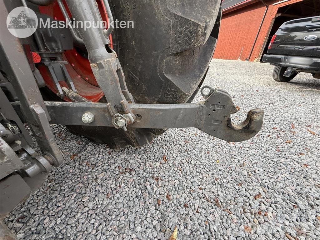 CLAAS Axion 810 Traktorit