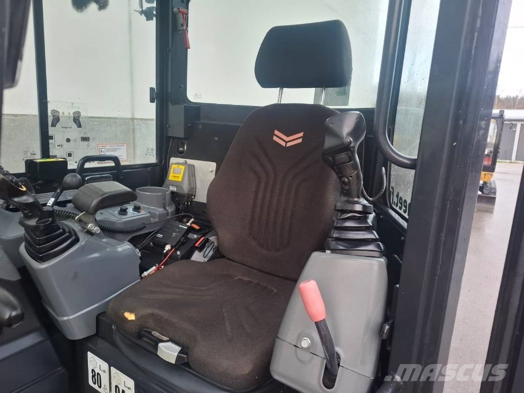Yanmar Vio 57-6B حفارات صغيرة أقل من 7 طن (حفارات صغيرة)