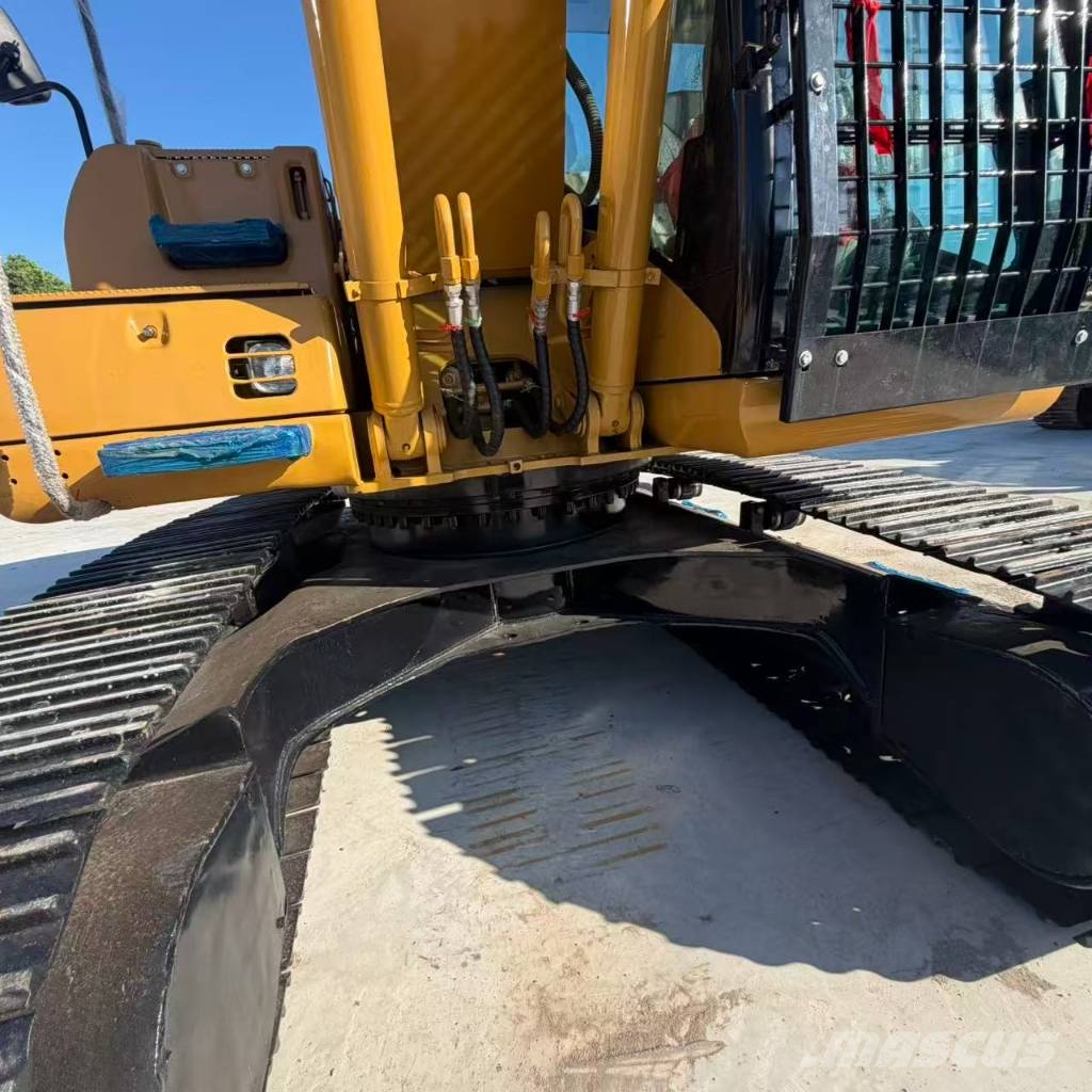 CAT 320 C L Гусеничні екскаватори