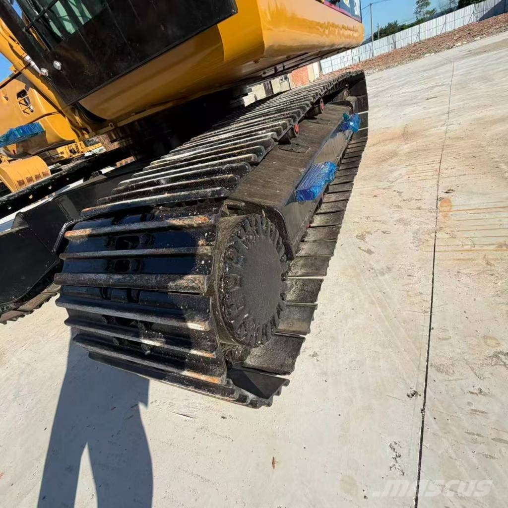 CAT 320 C L Гусеничні екскаватори