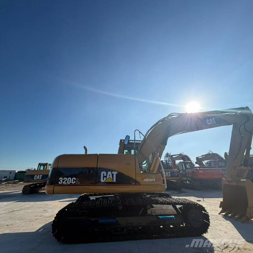 CAT 320 C L Гусеничні екскаватори