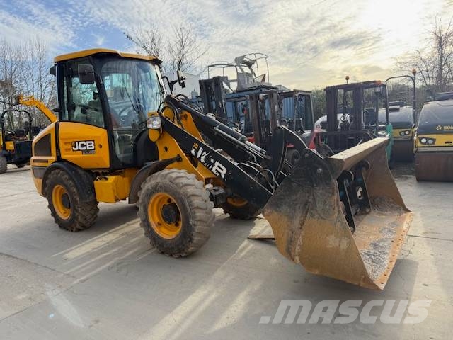 JCB 407 Incarcator pe pneuri