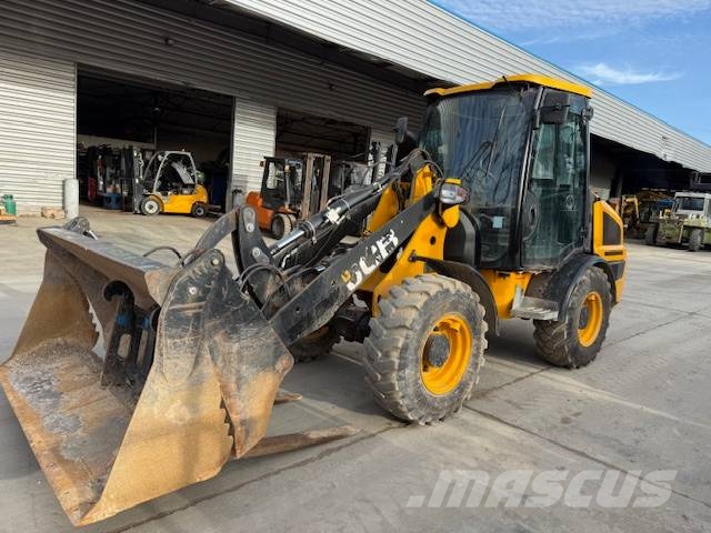 JCB 407 Incarcator pe pneuri