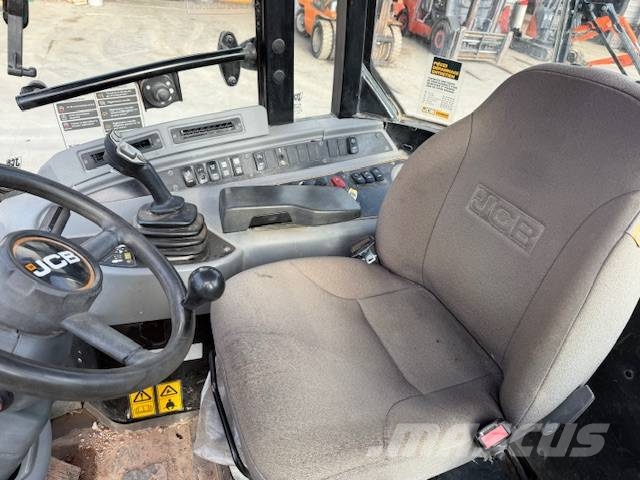 JCB 407 Incarcator pe pneuri