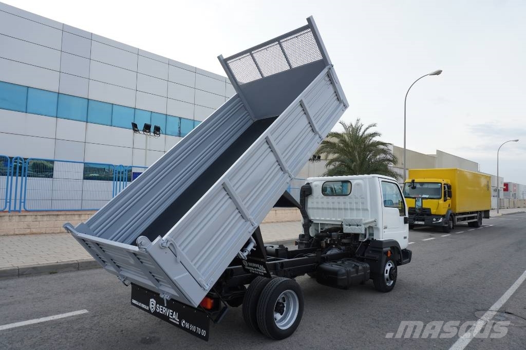Nissan CABSTAR 45.16 BASCULANTE Kleinholztransporter
