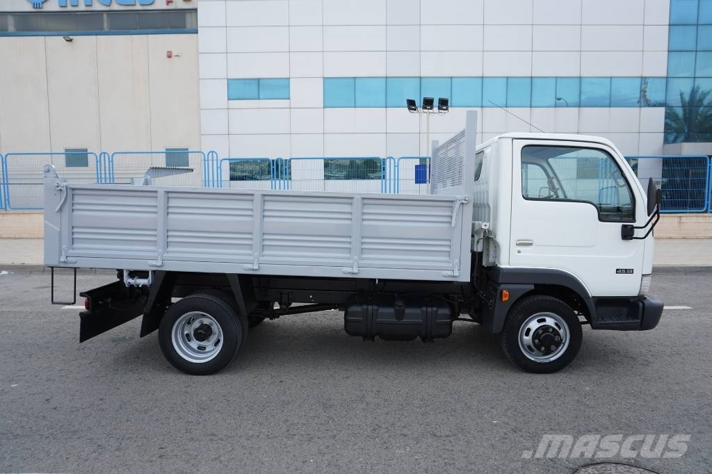 Nissan CABSTAR 45.16 BASCULANTE Kleinholztransporter