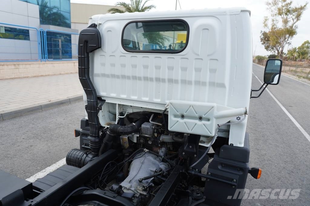 Nissan CABSTAR 45.16 BASCULANTE Kleinholztransporter