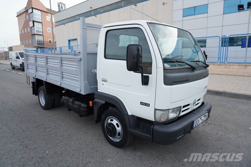 Nissan CABSTAR 45.16 BASCULANTE Kleinholztransporter