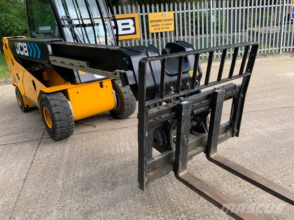 JCB TLT35-22 E Telescopic handlers