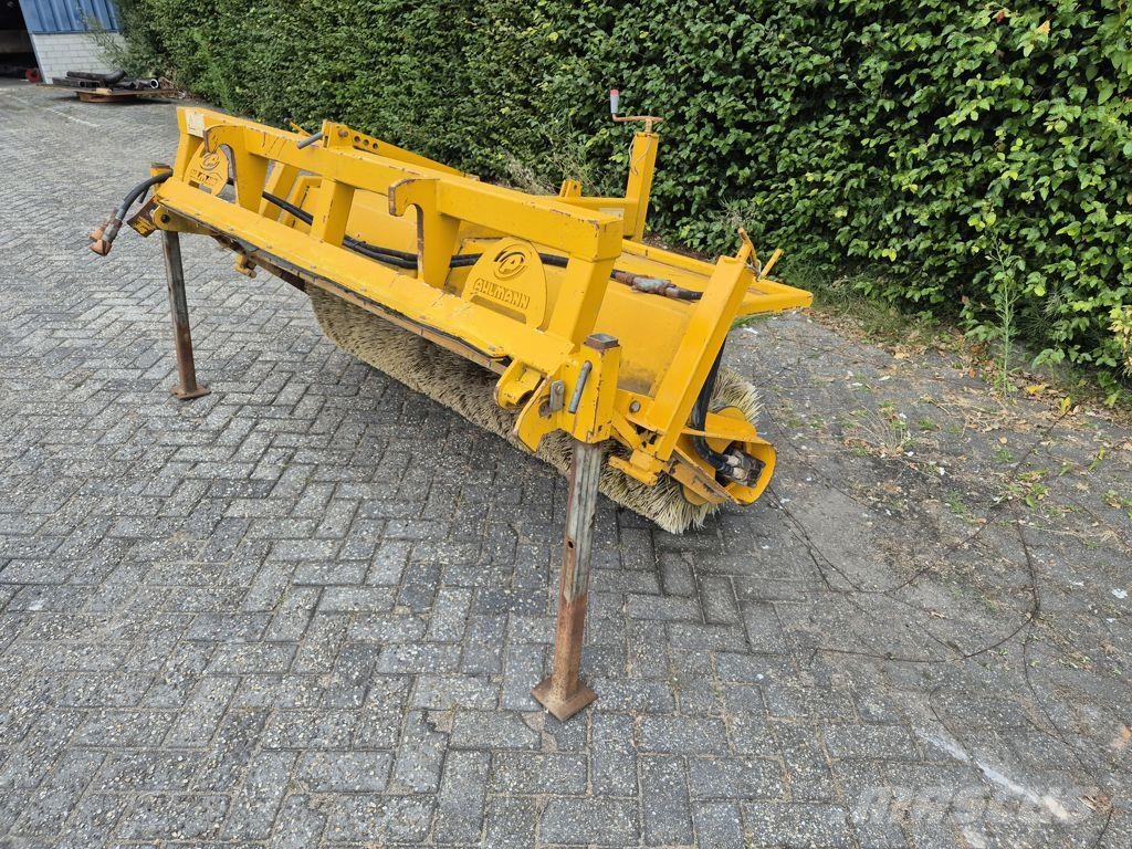 Ahlmann AZ 95/1000 AB-2000 Veegmachine كناسات