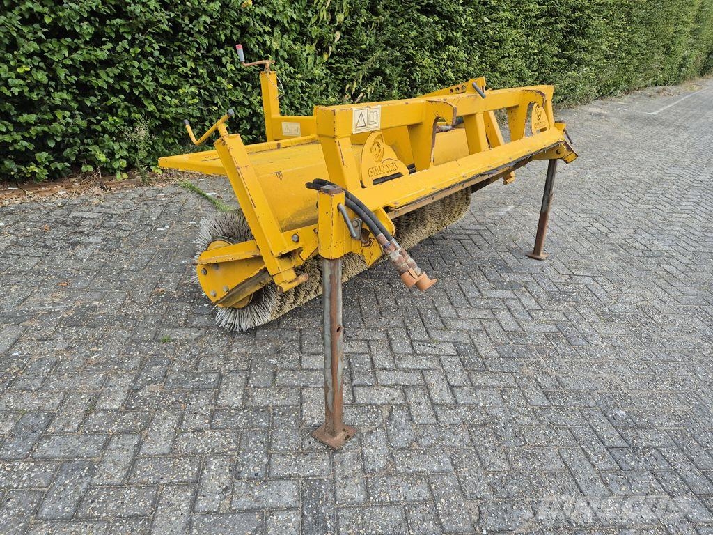 Ahlmann AZ 95/1000 AB-2000 Veegmachine كناسات