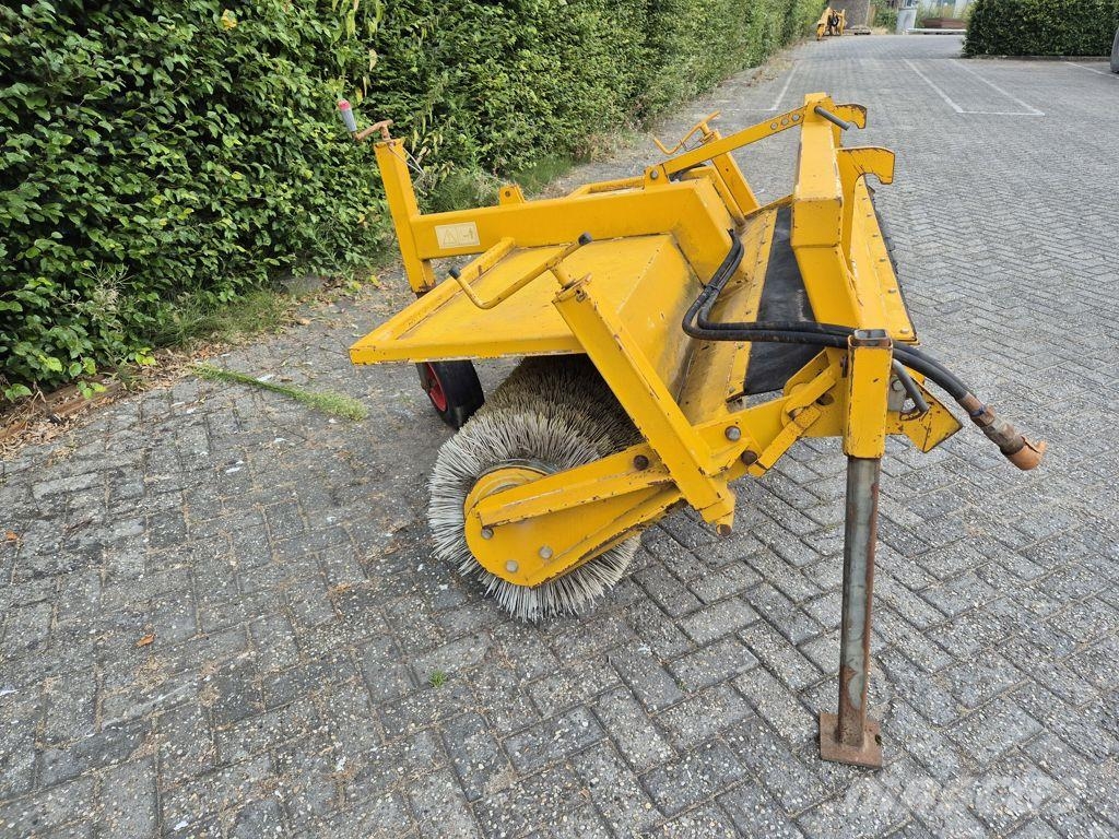 Ahlmann AZ 95/1000 AB-2000 Veegmachine كناسات