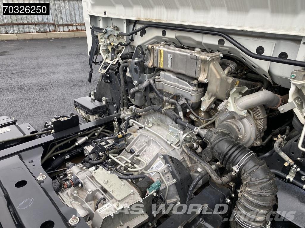 Isuzu P75 5.2 4X2 NEW! 7,5T Chassis 330cm Automatic Euro Camiones con chasís y cabina