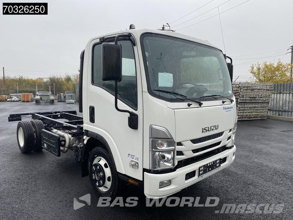 Isuzu P75 5.2 4X2 NEW! 7,5T Chassis 330cm Automatic Euro Camiones con chasís y cabina