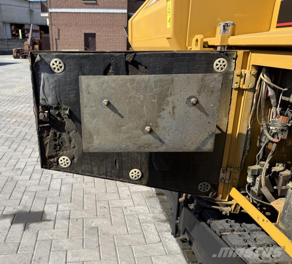 CAT BB 621C Asfaltafwerkmachines