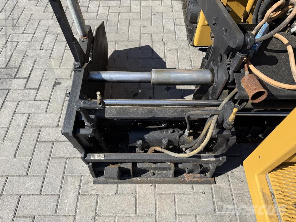 CAT BB 621C Asfaltafwerkmachines