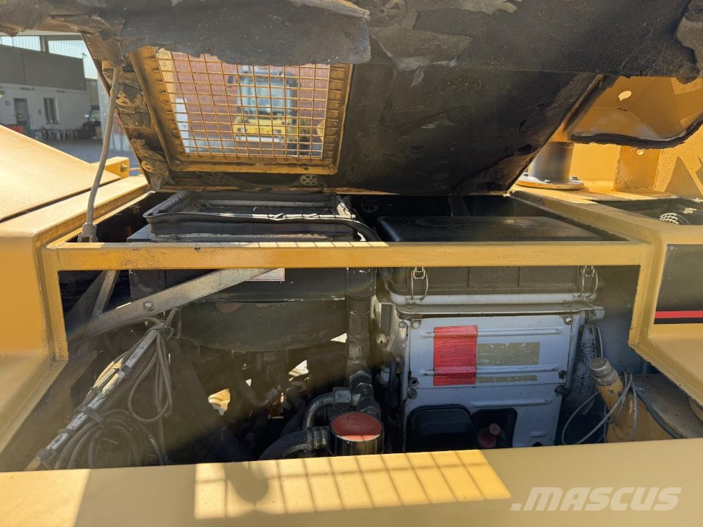 CAT BB 621C Asfaltafwerkmachines