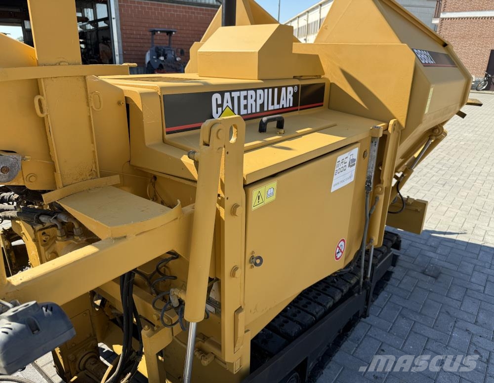 CAT BB 621C Asfaltafwerkmachines